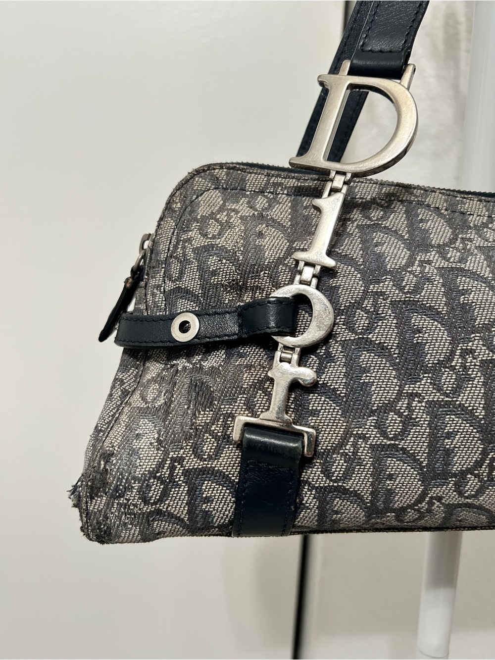 Christian Dior Trotter canvas shoulder bag - Picture 2 of 16